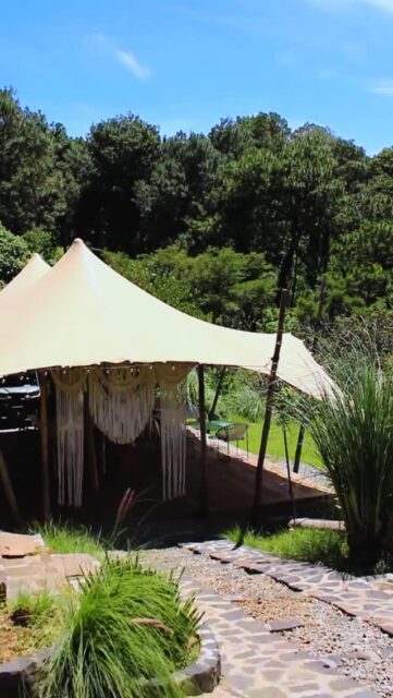 🌿🍽️ Hospédate en Hotel Flora y Fauna y disfruta del restaurante Ceiba desde la comodidad de tu cabaña, para vivir tu estancia con total calma y sin interrupciones ✨🌐 Reservas en nuestro sitio web malinalco.com#CLAMalinalcoVillas #HotelFloraYFaunaMalinalco #HotelBoutiqueMalinalco #Malinalco #CabañasEnMalinalco #EscapadasCDMX #TurismoEcológico #HotelesEnMalinalco #PuebloMágico